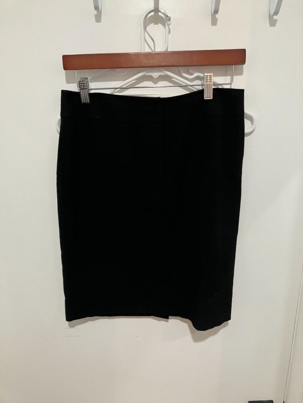 Ann Taylor Black Stretch Pencil Skirt Women's Size 6 Casual Career Work Wear